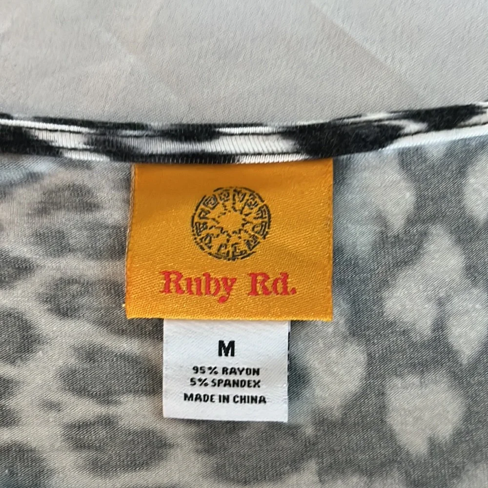 Ruby Rd top - Picture 2 of 7